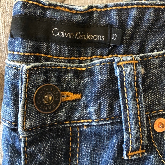 Calvin Klein shorts - Picture 3 of 3